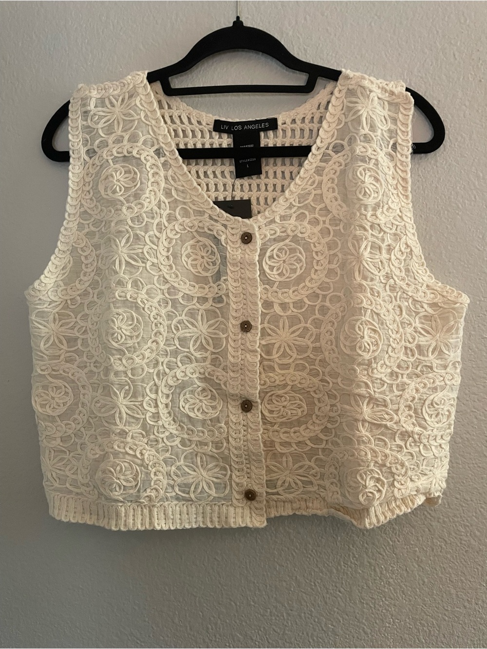 NWT Liv Los Angeles Cream CottonCrochet Button-Front Crop Top